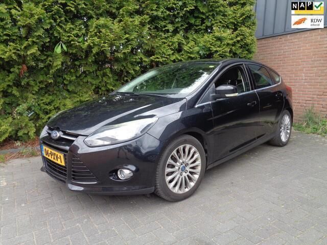 Zwart Gebruikt 2011 Ford Focus Hatchback | € 3.450 (Iets duurder) - Afbeelding 1/4
