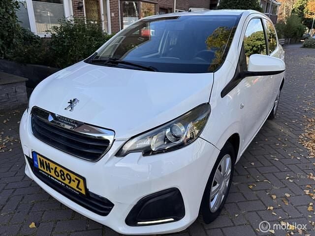 Wit Gebruikt 2014 Peugeot 108 Active Hatchback | € 5.750 (Goede deal) - Afbeelding 1/4