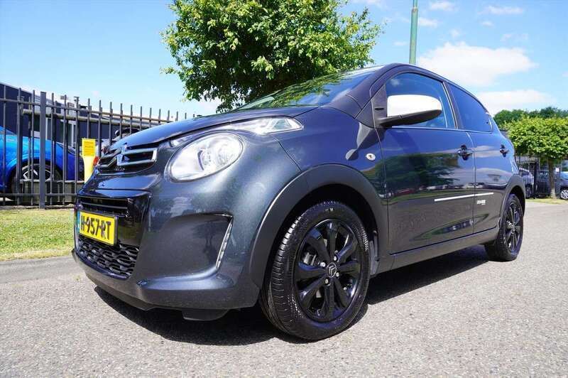 Grijs Gebruikt 2020 Citroën C1 Hatchback | € 10.445 (Eerlijke prijs) - Afbeelding 1/4