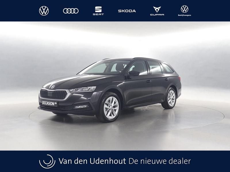 Zwart Occasion 2024 Skoda Octavia Business Line Stationwagen | € 31.940 (Goede deal) - Afbeelding 1/4