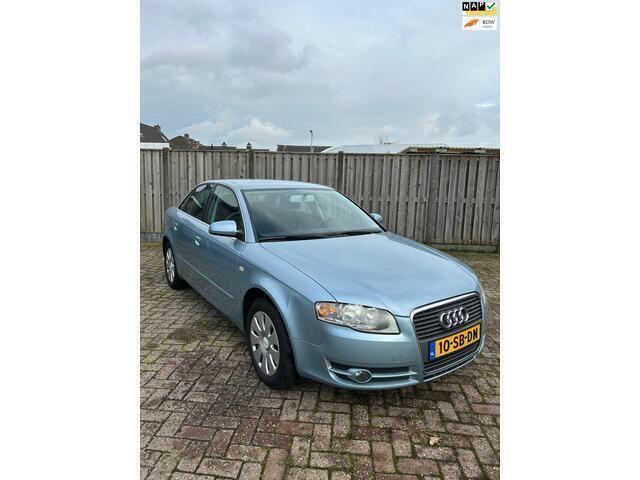 Blauw Gebruikt 2005 Audi A4 Sedan | € 4.950 (Iets duurder) - Afbeelding 1/4