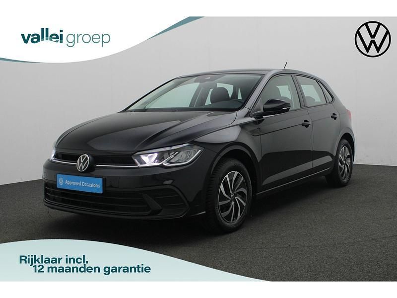 Zwart Gebruikt 2024 VW Polo Life Hatchback | € 21.900 (Eerlijke prijs) - Afbeelding 1/4