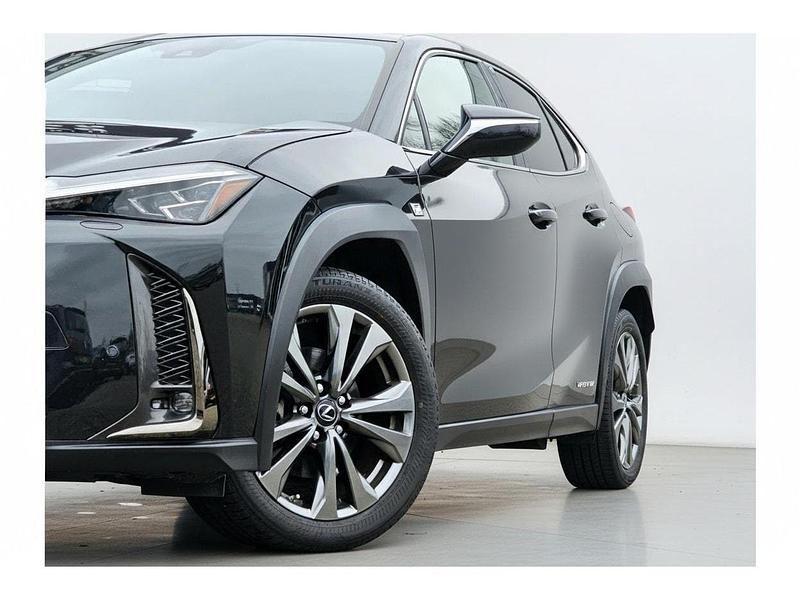 Occasion Lexus UX Sport Line 184 PK (135 kW) 2020 Zwart SUV