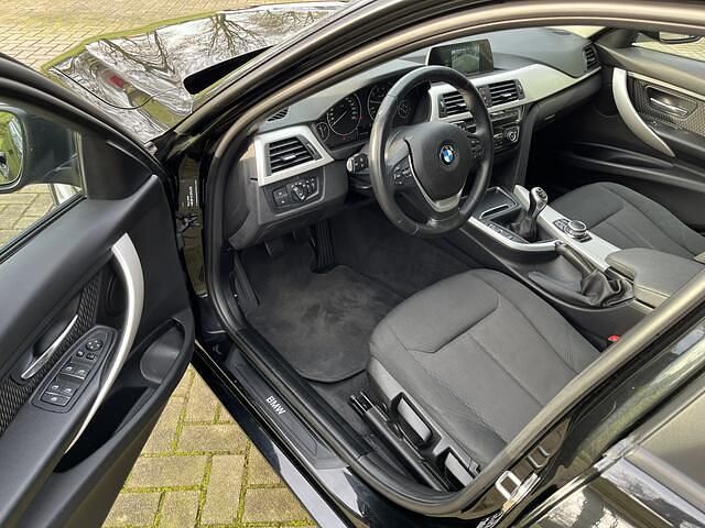 Occasion BMW 318 136 PK (100 kW) 2018 Zwart Stationwagen