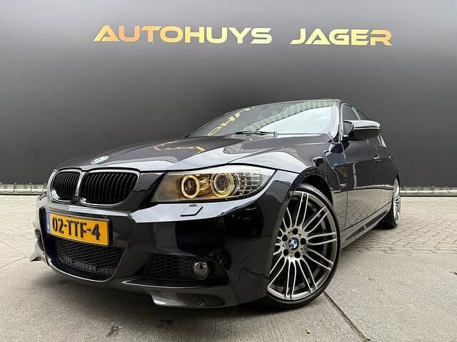 Zwart Gebruikt 2012 BMW 325 M Sport Sedan | € 17.950 - Afbeelding 1/4