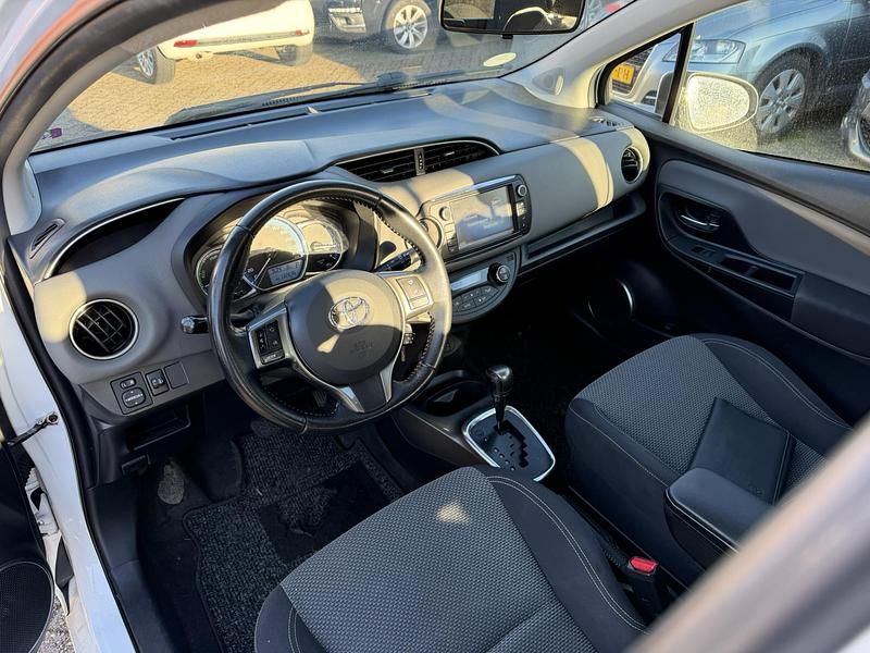 Occasion Toyota Yaris Hybrid 2021 Wit Hatchback