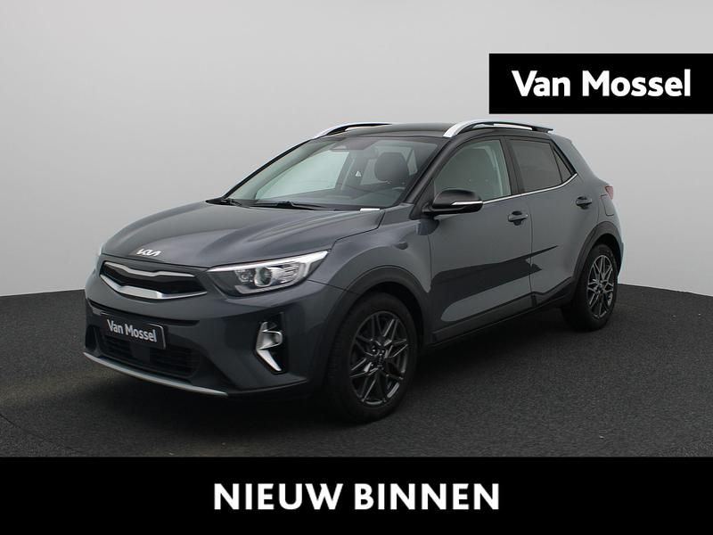 Grijs Gebruikt 2022 Kia Stonic SUV | € 16.400 (Goede deal) - Afbeelding 1/4