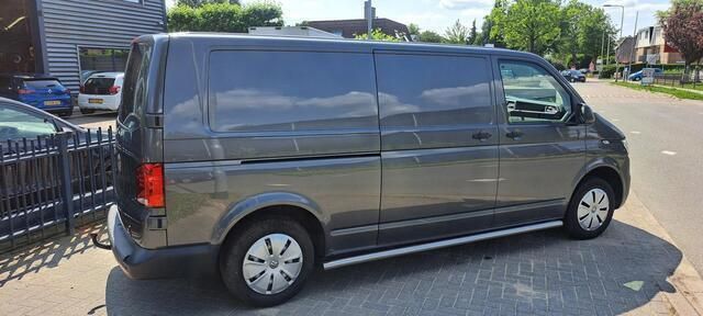 Occasion VW T6.1 Business 110 PK (80 kW) 2023 Grijs Van