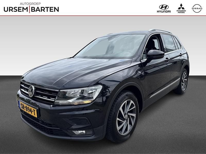 Zwart Gebruikt 2017 VW Tiguan Highline SUV | € 23.425 (Goede deal) - Afbeelding 1/4