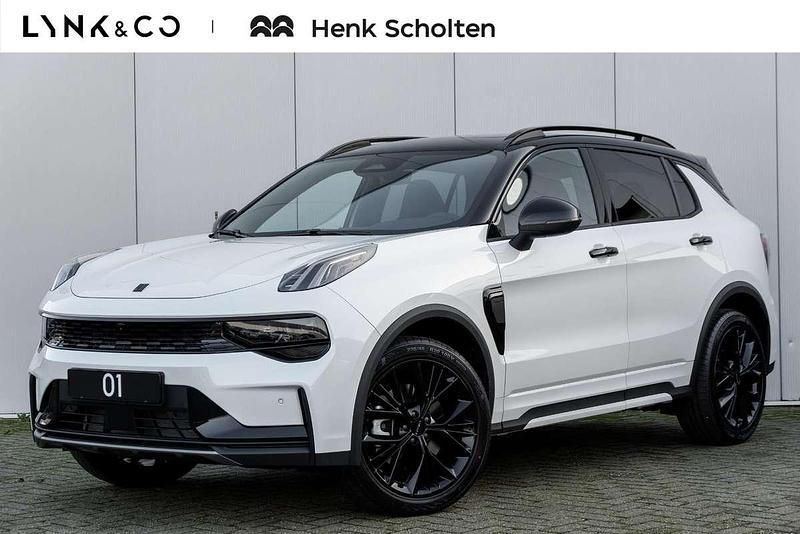 Wit, metallic lak Nieuw 2025 Lynk & Co 01 SUV | € 46.795 - Afbeelding 1/4