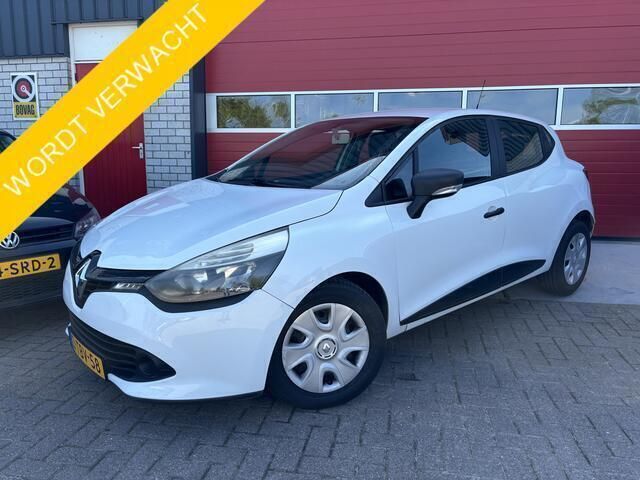 Wit Gebruikt 2014 Renault Clio IV Authentique Hatchback | € 6.888 (Eerlijke prijs) - Afbeelding 1/4