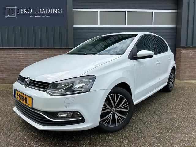 Wit Gebruikt 2016 VW Polo Comfortline Hatchback | € 9.150 (Eerlijke prijs) - Afbeelding 1/4