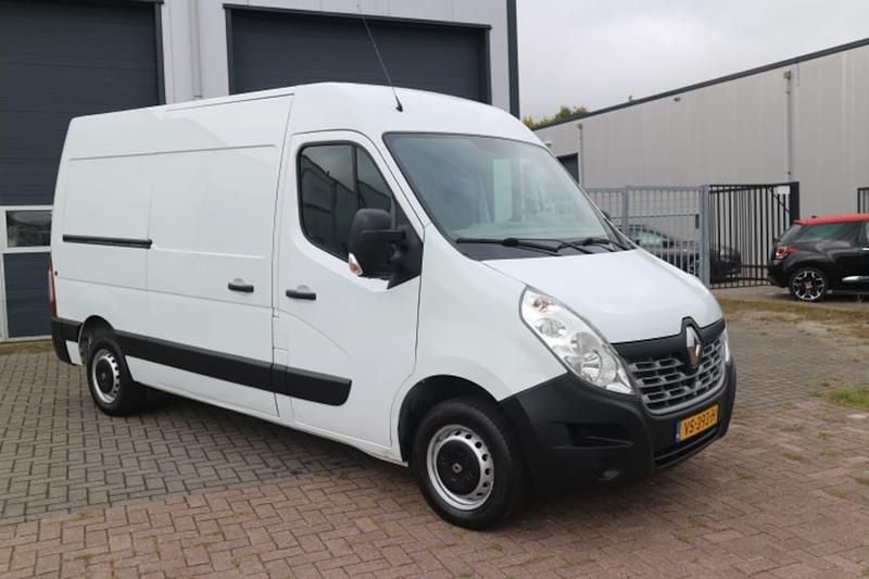 Wit Gebruikt 2016 Renault Master | € 8.950 (Super prijs) - Afbeelding 1/4