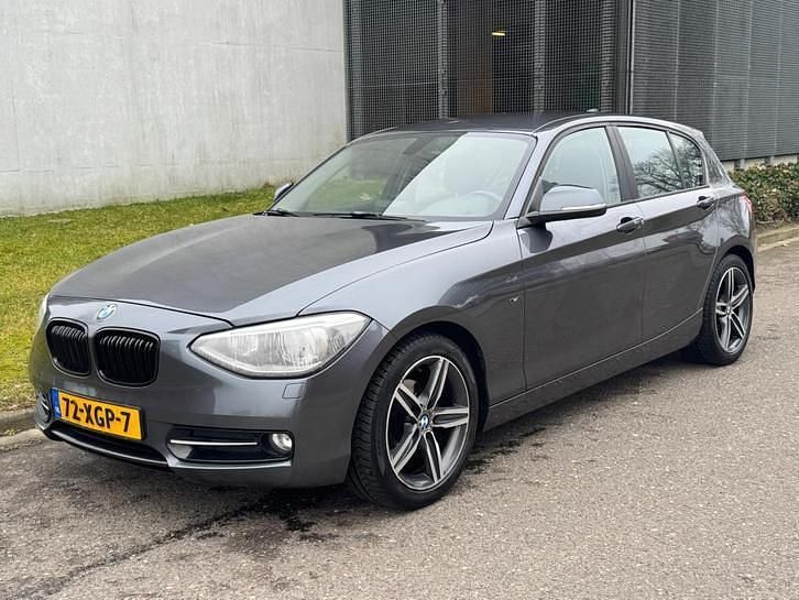 Occasion 2012 BMW 116 Sport Line Hatchback | € 3.595 (Super prijs) - Afbeelding 1/4