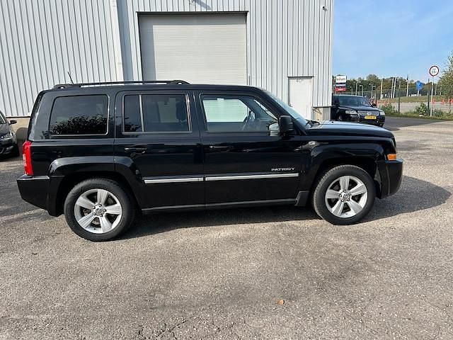 Occasion Jeep Patriot Limited 170 PK (125 kW) 2011 Zwart (metallic) SUV