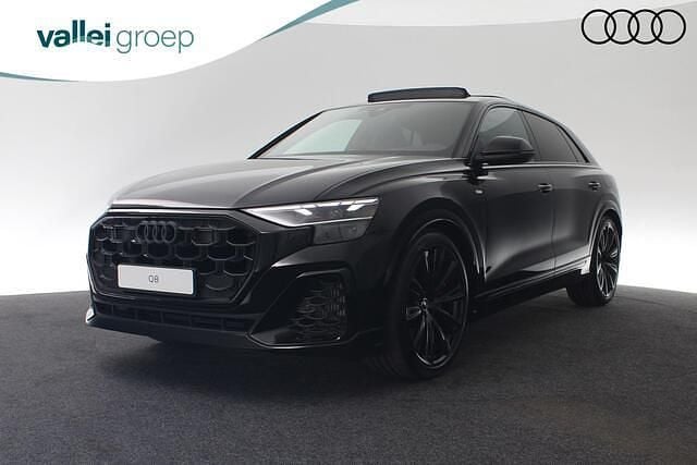 Zwart Occasion 2025 Audi Q8 Proline SUV | € 104.900 - Afbeelding 1/4