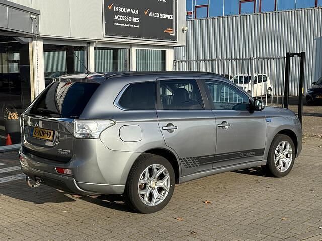 Occasion Mitsubishi Outlander Edition 121 PK (88 kW) 2014 Grijs SUV