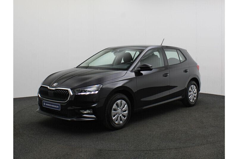 Black magic Nieuw 2025 Skoda Fabia Essence Hatchback | € 26.400 (Iets duurder) - Afbeelding 1/4