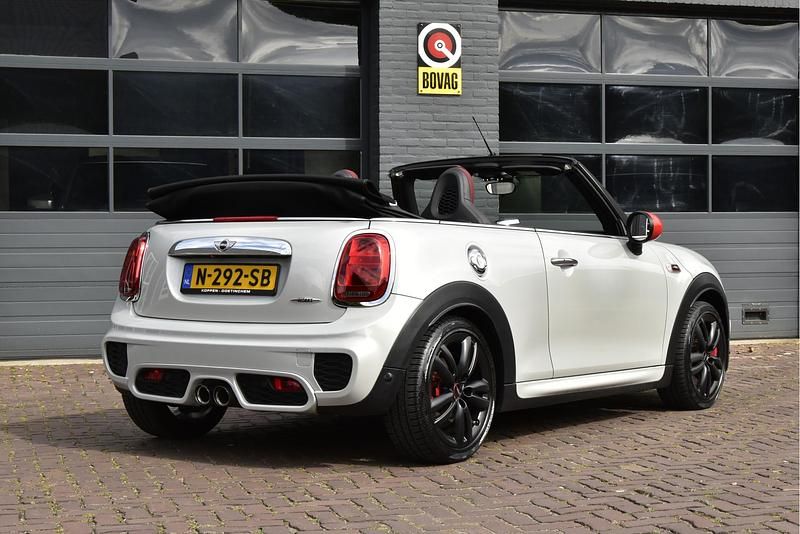 Occasion Mini John Cooper Works Cabriolet Chili 233 PK (171 kW) 2017 Wit Cabriolet