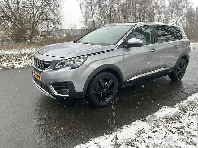 Grijs Occasion 2018 Peugeot 5008 Allure SUV | € 11.950 (Eerlijke prijs) - Afbeelding 1/4