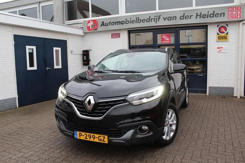 Zwart Occasion 2022 Renault Kadjar Intens SUV | € 10.950 (Super prijs) - Afbeelding 1/4