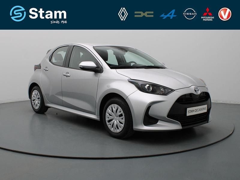 Occasion Toyota Yaris Hybrid Active 2023 Grijs Hatchback