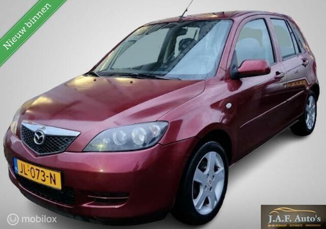 Rood Gebruikt 2006 Mazda 2 Exclusive MPV | € 1.999 (Eerlijke prijs) - Afbeelding 1/4