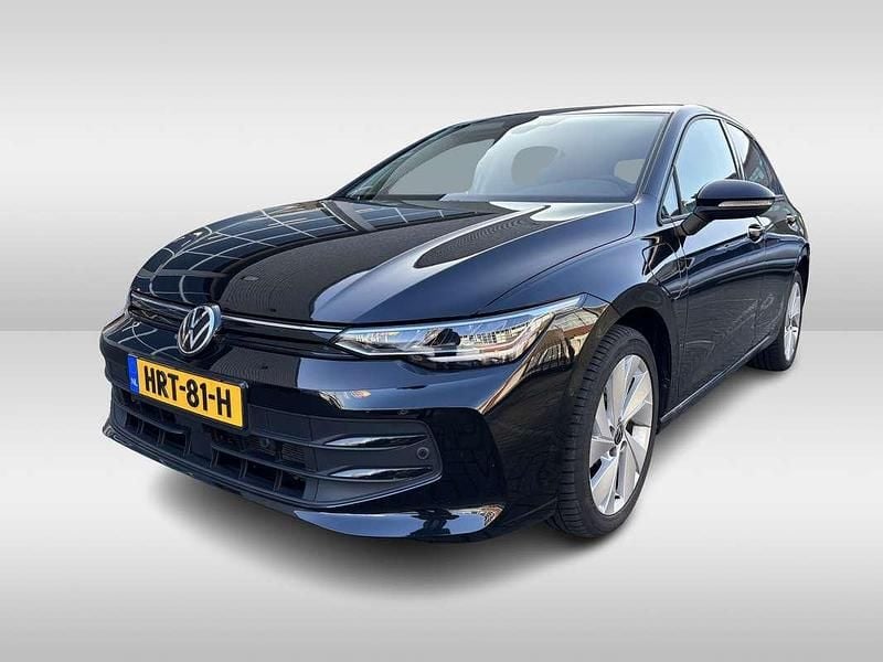 Occasion VW Golf VIII Comfortline 204 PK (150 kW) 2025 Zwart Hatchback