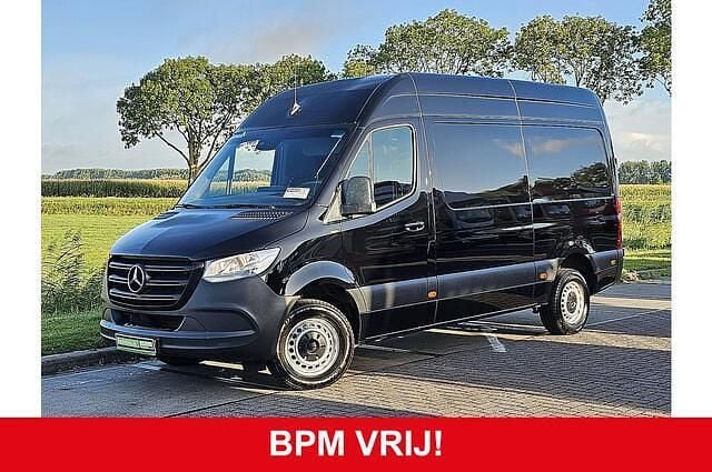 Zwart Gebruikt 2021 Mercedes Sprinter Van | € 22.950 (Eerlijke prijs) - Afbeelding 1/4