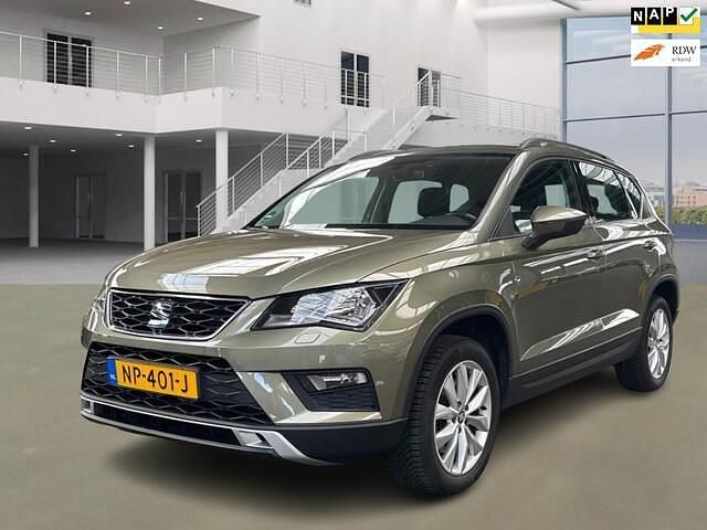 Groen Gebruikt 2017 Seat Ateca Style SUV | € 11.450 (Duur) - Afbeelding 1/4