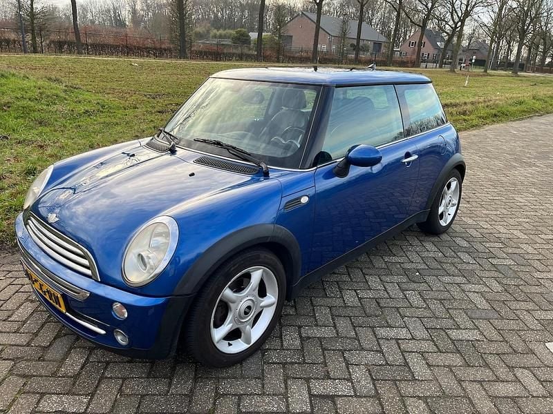 Blauw (metallic) Gebruikt 2006 Mini Cooper Chili Hatchback | € 2.850 (Super prijs) - Afbeelding 1/4