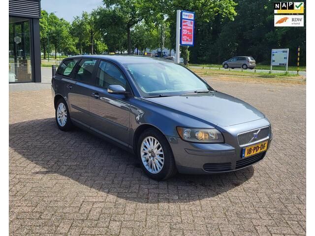 Grijs Gebruikt 2004 Volvo V50 Stationwagen | € 2.395 (Iets duurder) - Afbeelding 1/4