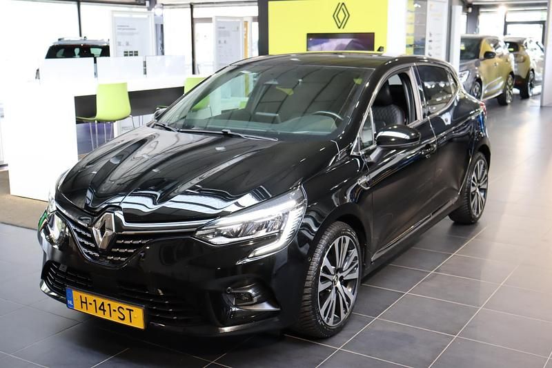 Zwart metallic Gebruikt 2020 Renault Clio V Initiale Paris Hatchback | € 17.450 (Duur) - Afbeelding 1/4
