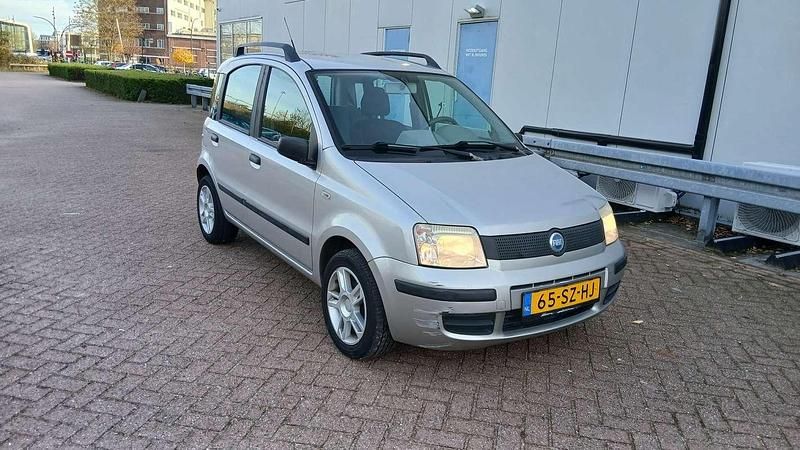 Grijs Gebruikt 2006 Fiat Panda Young MPV | € 1.999 (Eerlijke prijs) - Afbeelding 1/4
