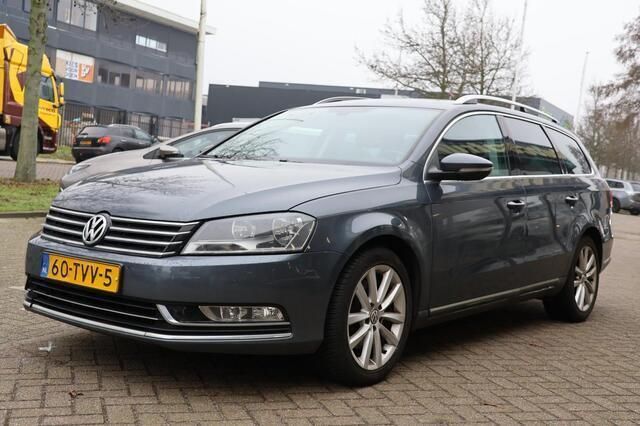 Grijs Gebruikt 2012 VW Passat Executive Stationwagen | € 2.945 (Super prijs) - Afbeelding 1/4