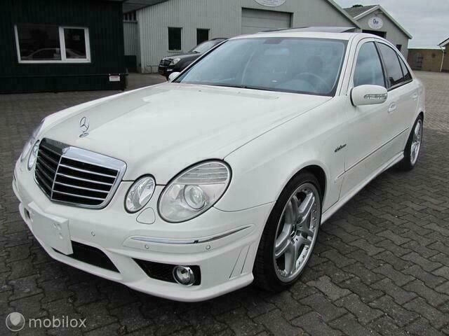 Wit Gebruikt 2003 Mercedes E55 AMG AMG Sedan | € 36.000 - Afbeelding 1/4