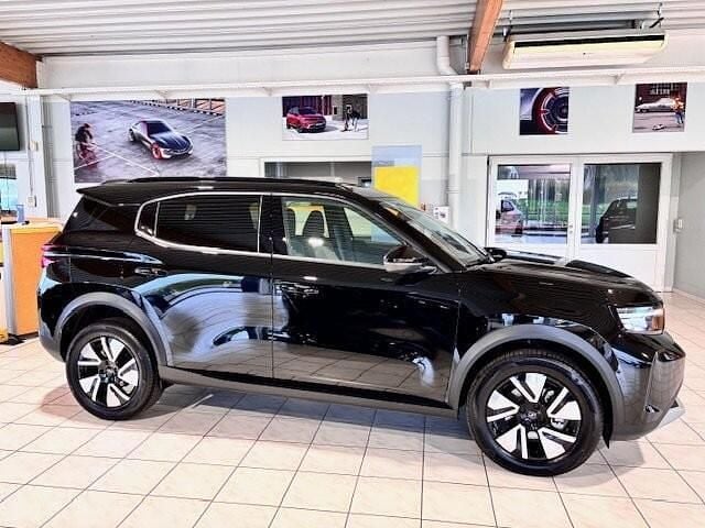 Nieuw Opel Frontera GS Line 145 PK (106 kW) 2026 Zwart SUV