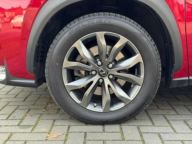Occasion Lexus NX300h Sport Line 197 PK (144 kW) 2015 Rood SUV