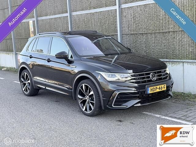 Zwart Occasion 2020 VW Tiguan Business+ SUV | € 39.999 (Duur) - Afbeelding 1/4
