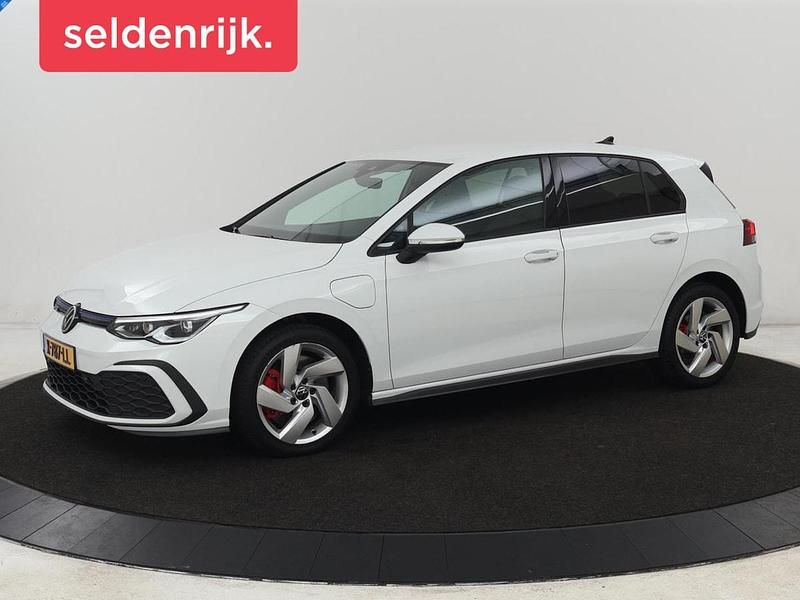 Wit Occasion 2020 VW Golf VII GTE Hatchback | € 22.900 (Eerlijke prijs) - Afbeelding 1/4