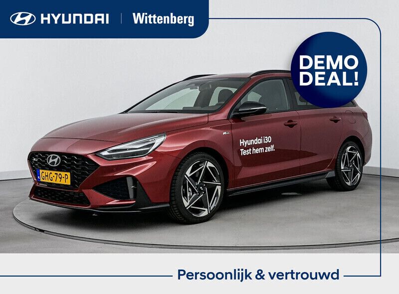 Rood Gebruikt 2024 Hyundai i30 N Line Stationwagen | € 36.900 - Afbeelding 1/4