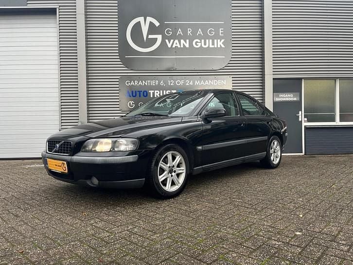Zwart Gebruikt 2002 Volvo S60 Sedan | € 1.595 (Eerlijke prijs) - Afbeelding 1/4