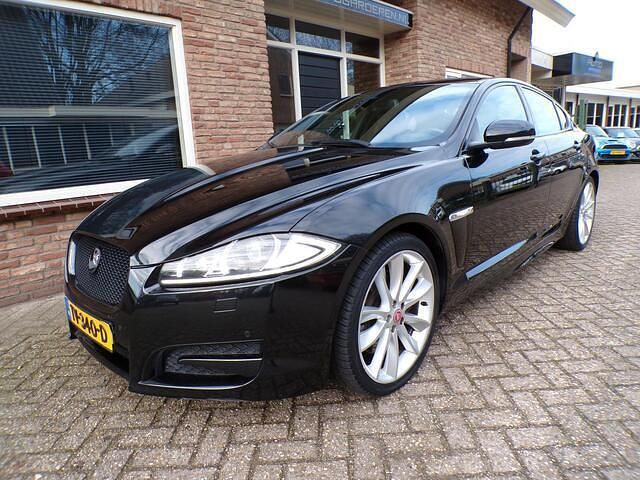 Zwart (metallic) Occasion 2013 Jaguar XF Business Edition Sedan | € 13.950 - Afbeelding 1/4
