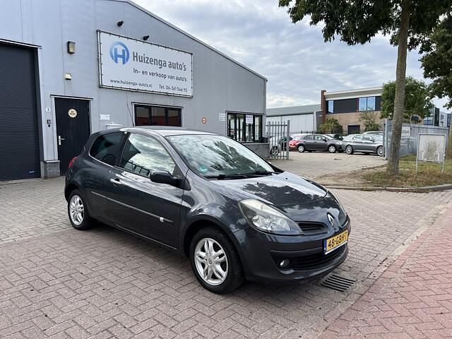 Grijs Gebruikt 2008 Renault Clio II Hatchback | € 999 (Iets duurder) - Afbeelding 1/4