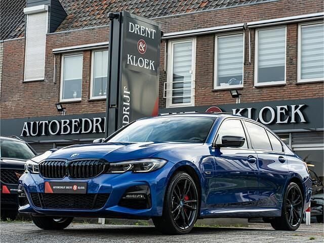 Blauw Gebruikt 2022 BMW 330 M Sport Sedan | € 42.950 (Eerlijke prijs) - Afbeelding 1/4