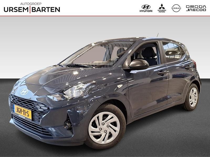 Grijs Occasion 2025 Hyundai i10 Comfort Hatchback | € 19.930 (Eerlijke prijs) - Afbeelding 1/4