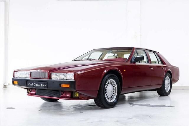 Roodlagonda red Gebruikt 1992 Aston Martin Lagonda Sedan | € 175.000 - Afbeelding 1/4