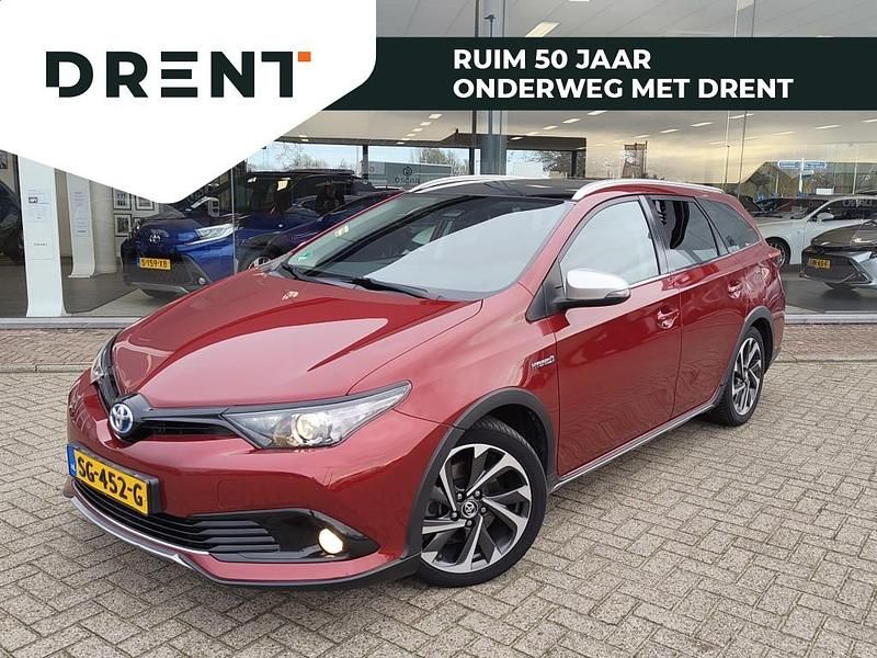 Rood Gebruikt 2018 Toyota Auris Hybrid Stationwagen | € 17.495 (Eerlijke prijs) - Afbeelding 1/4