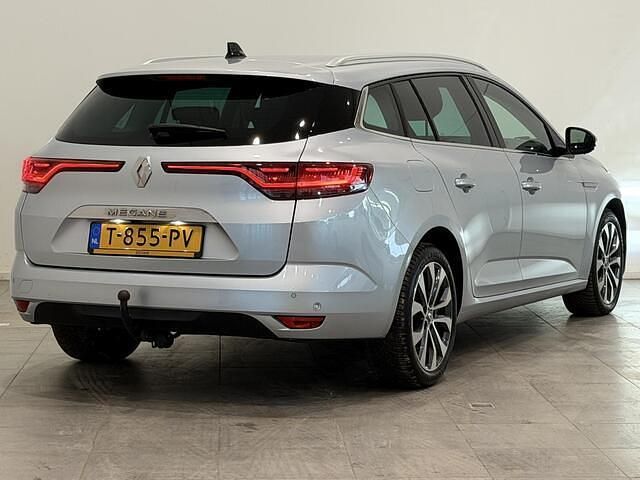 Occasion Renault Mégane GrandTour Techno 140 PK (102 kW) 2023 Gris highland (kqa) (licht grijs) Stationwagen