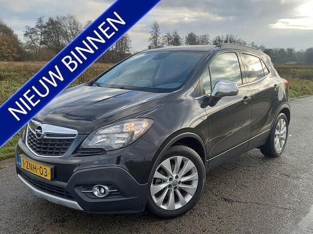 Zwart Gebruikt 2015 Opel Mokka Cosmo SUV | € 9.450 (Eerlijke prijs) - Afbeelding 1/4